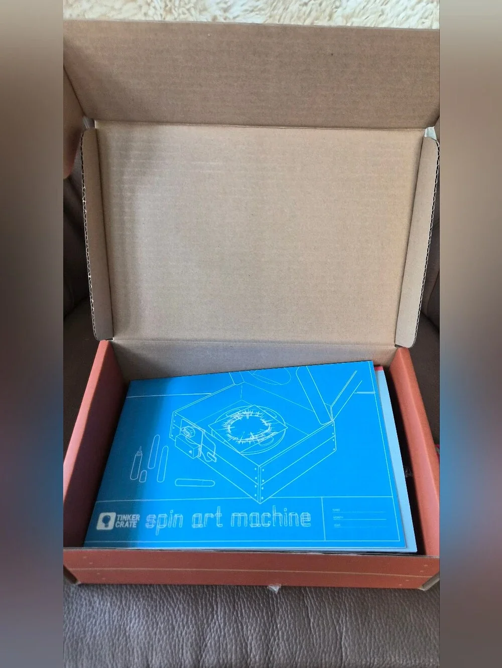 *New* KiwiCo - 'Spin Art Machine' Tinker Crate For Ages 9-14